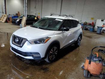  Salvage Nissan Kicks
