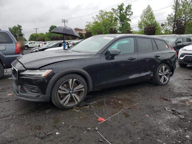 Salvage Volvo V60