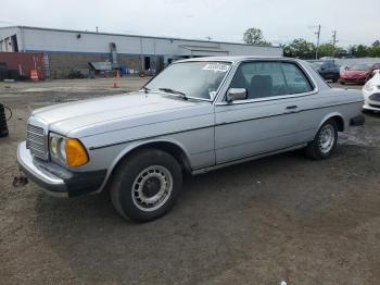 Salvage Mercedes-Benz 300-Class