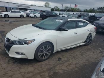  Salvage Nissan Maxima