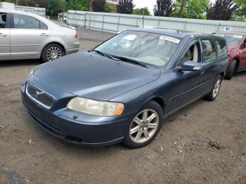  Salvage Volvo V70