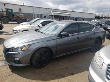  Salvage Nissan Altima