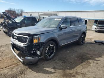  Salvage Kia Telluride