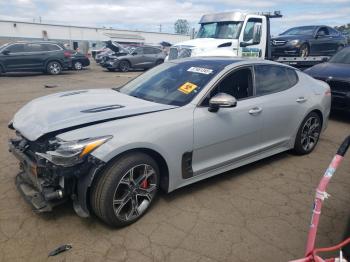  Salvage Kia Stinger