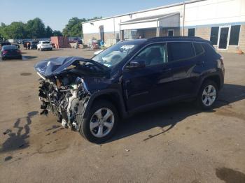  Salvage Jeep Compass