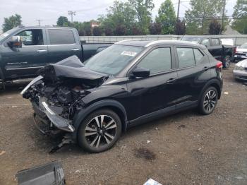  Salvage Nissan Kicks