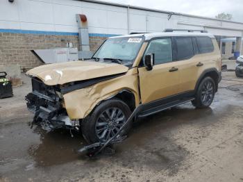  Salvage Toyota Land Cruis