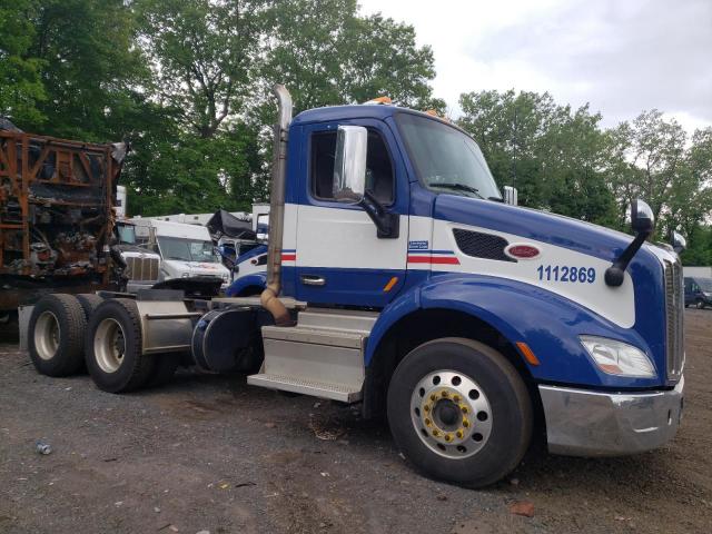  Salvage Peterbilt 579