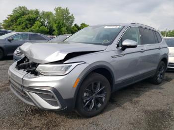  Salvage Volkswagen Tiguan