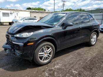  Salvage Porsche Cayenne