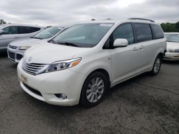  Salvage Toyota Sienna