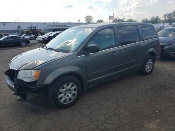  Salvage Chrysler Minivan