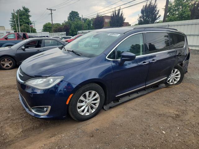  Salvage Chrysler Pacifica