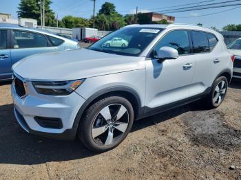  Salvage Volvo XC40