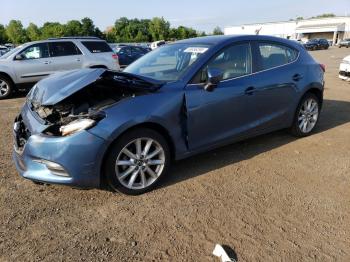  Salvage Mazda 3
