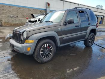 Salvage Jeep Liberty