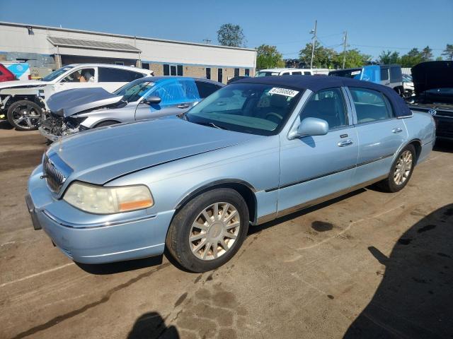  Salvage Lincoln Towncar