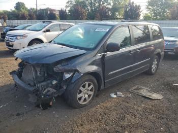  Salvage Chrysler Minivan