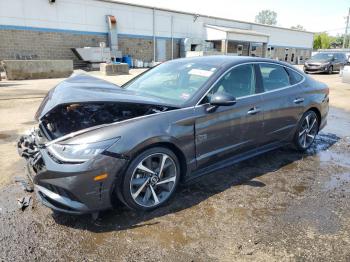  Salvage Hyundai SONATA