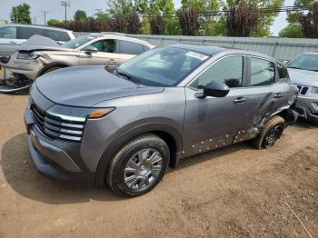 Salvage Nissan Kicks