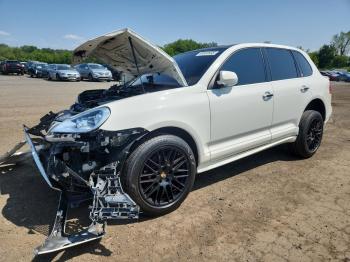  Salvage Porsche Cayenne