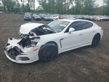  Salvage Porsche Panamera