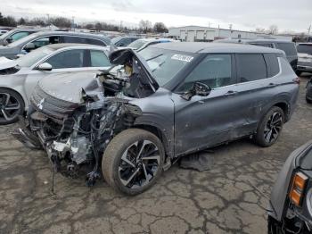  Salvage Mitsubishi Outlander