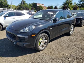  Salvage Porsche Cayenne