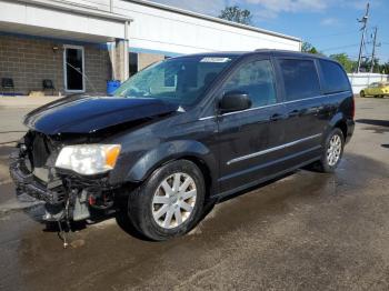  Salvage Chrysler Minivan