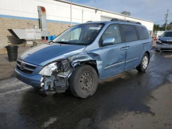 Salvage Hyundai Entourage