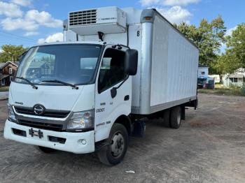  Salvage Hino 195