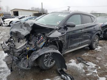  Salvage Hyundai TUCSON