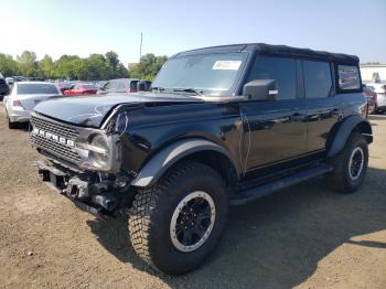 Salvage Ford Bronco