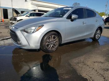  Salvage Toyota Yaris