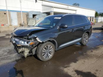  Salvage Mitsubishi Outlander