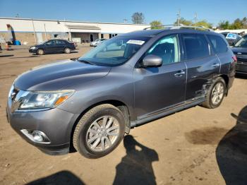 Salvage Nissan Pathfinder