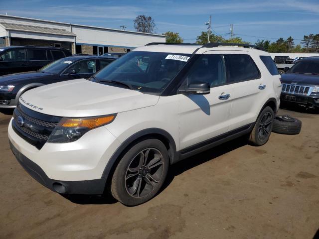  Salvage Ford Explorer