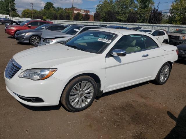  Salvage Chrysler 200