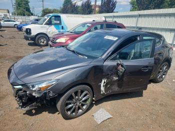  Salvage Mazda 3