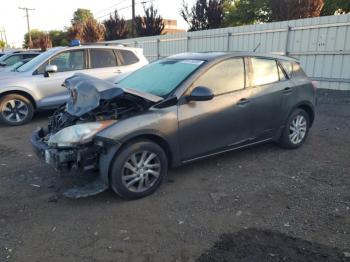  Salvage Mazda 3