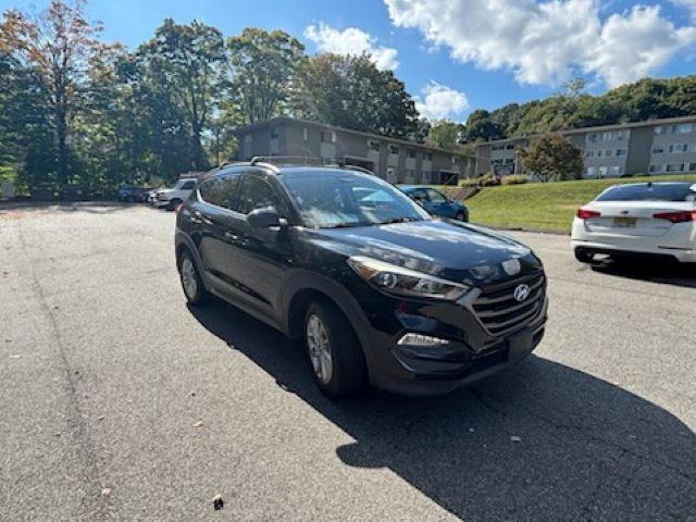  Salvage Hyundai TUCSON