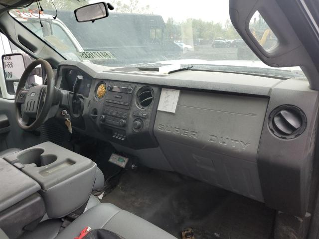 Ford F-550 Super Duty Image 6