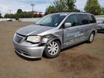  Salvage Chrysler Minivan