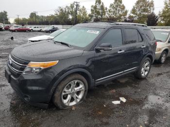  Salvage Ford Explorer