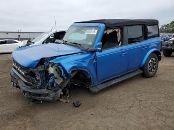  Salvage Ford Bronco