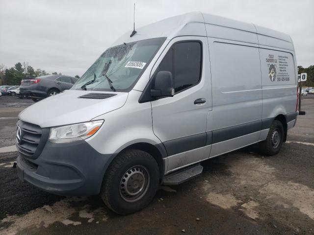  Salvage Mercedes-Benz Sprinter
