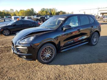  Salvage Porsche Cayenne
