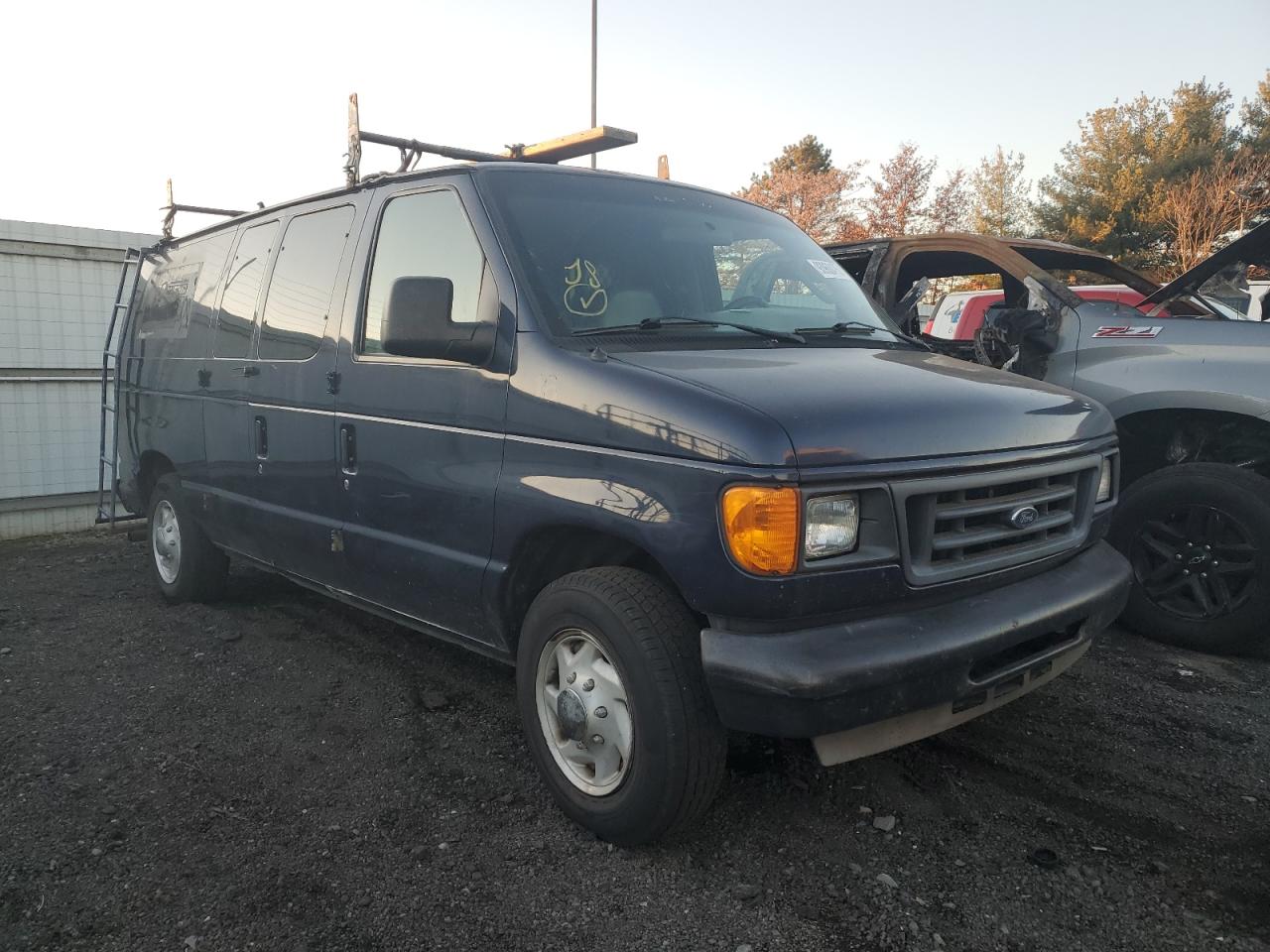 Ford Econoline E150 Van Image 9