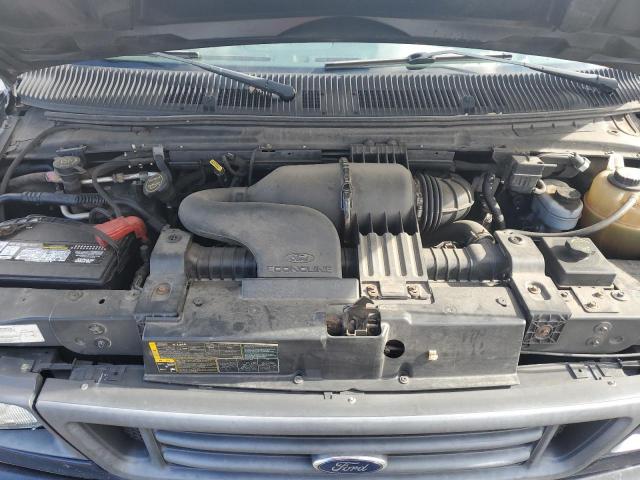 Ford Econoline E150 Van Image 12