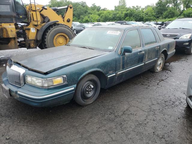  Salvage Lincoln Towncar